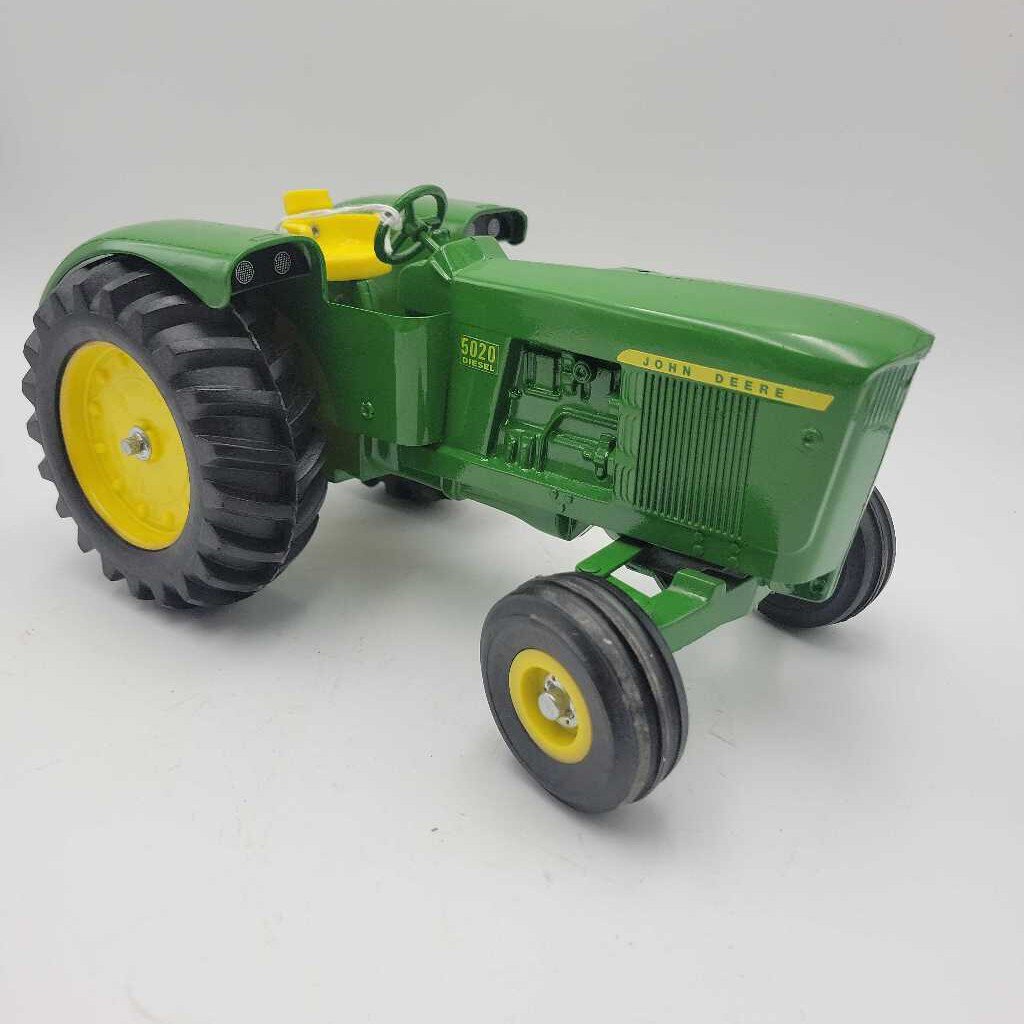 John Deere 5020 Model Tractor (RAE) Rare