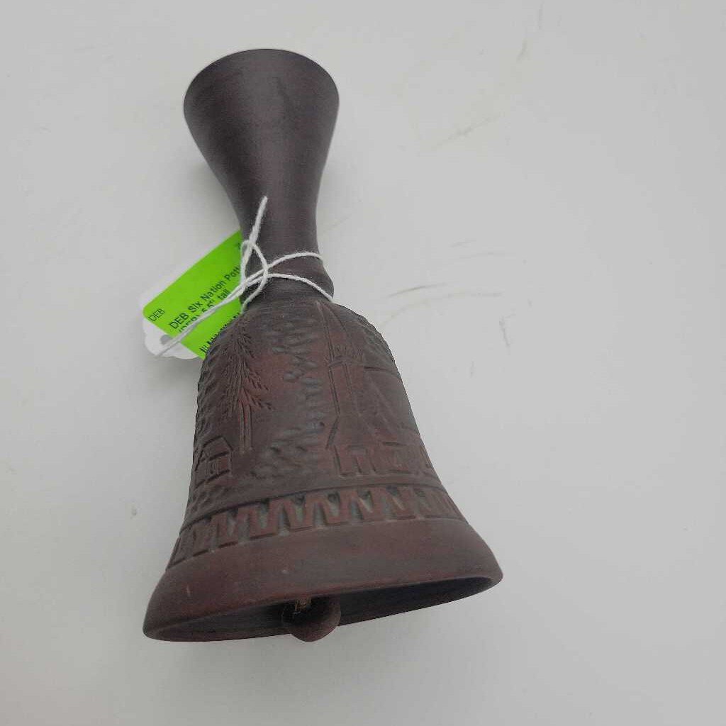 Six Nation Pottery Bell (DEB)