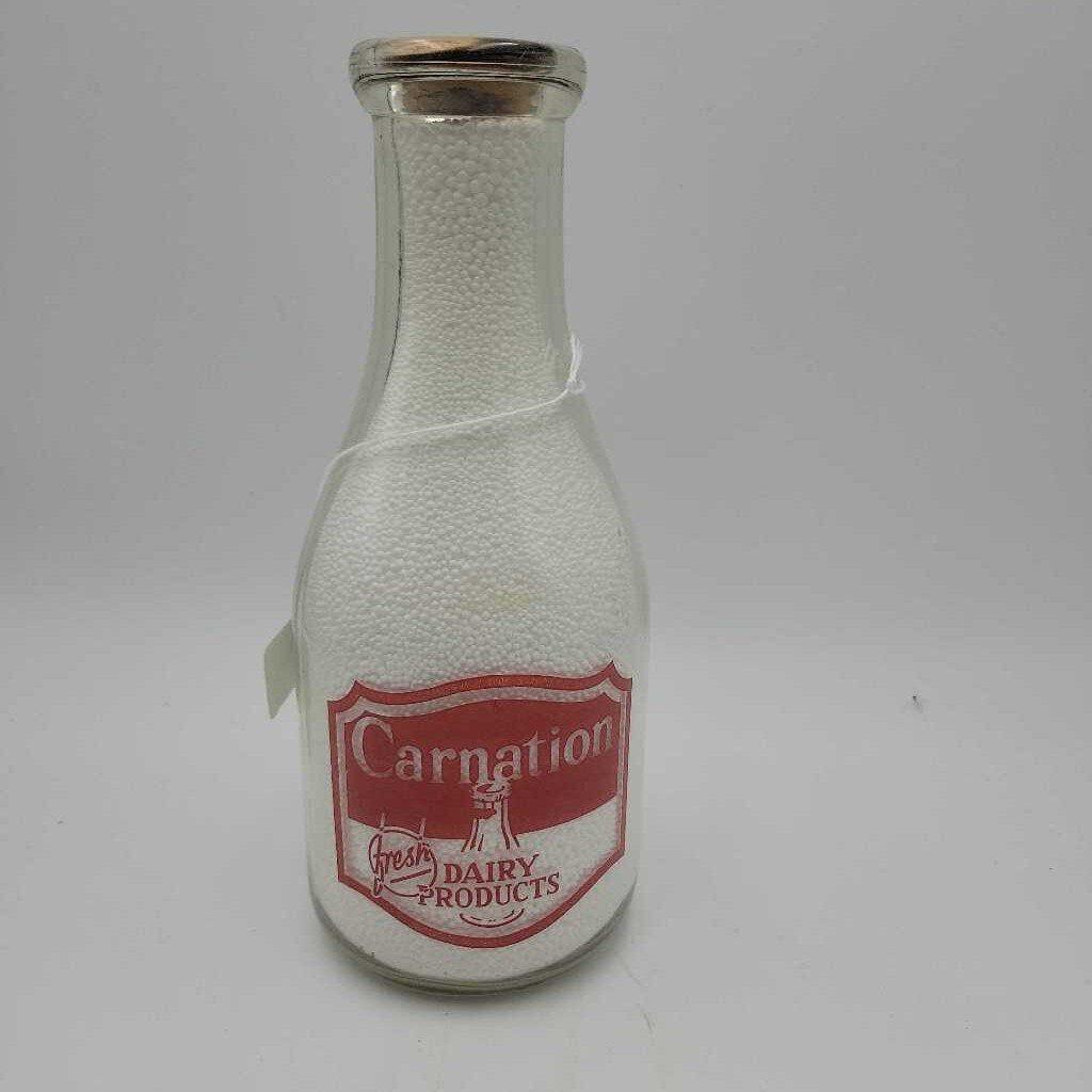 Carnation Dairy Milk bottle Quart (JEF)