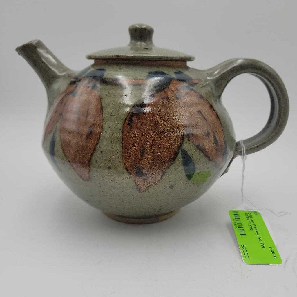 Art Pottery Tea Pot (DEB)