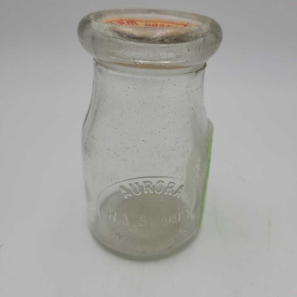 Quarter Pint Milk Bottle Aurora WA Slaney Creamery (JEF)
