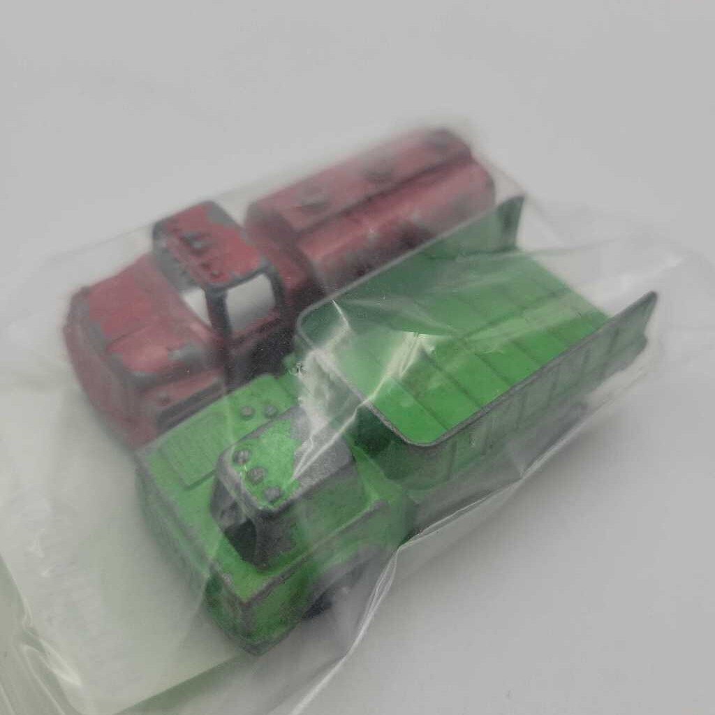 2 Cast Tootsie Toy trucks (JAS)