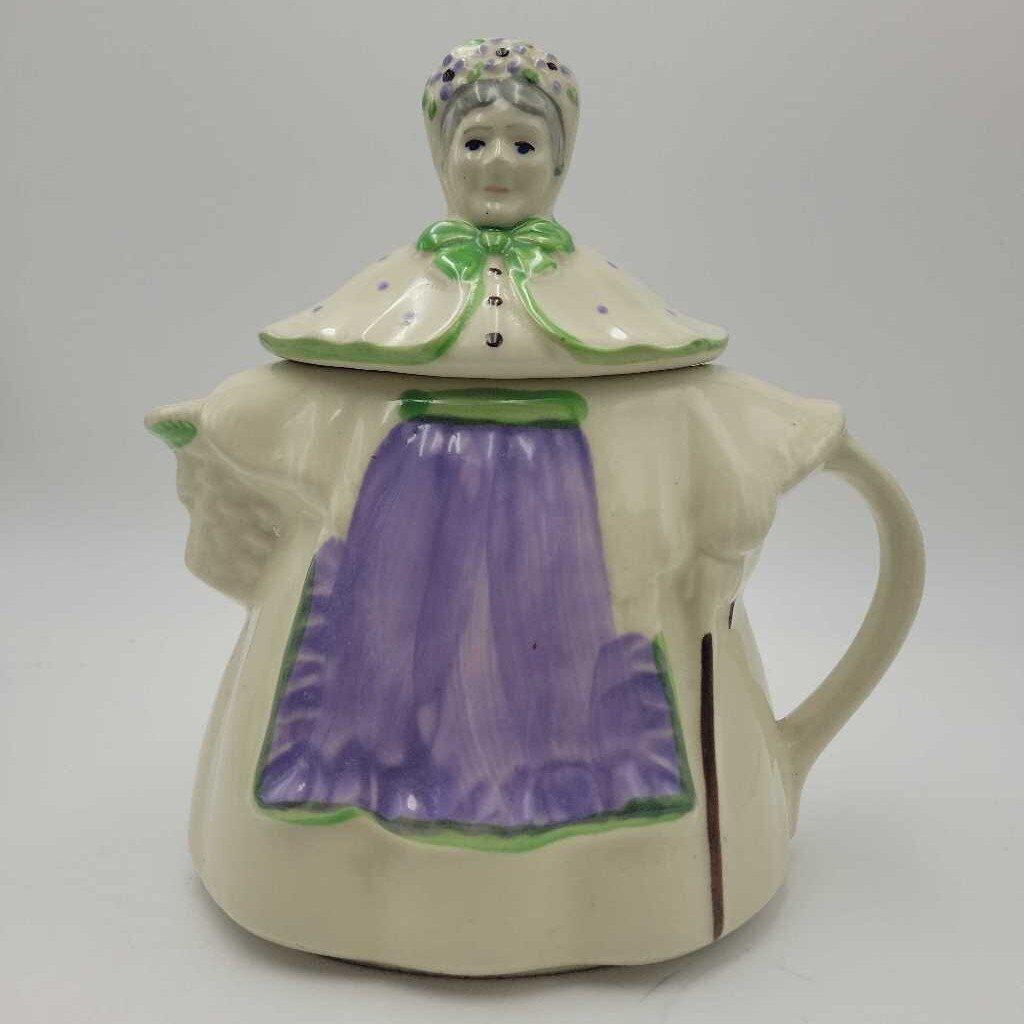 Granny Ann Shawnee Teapot (0664)