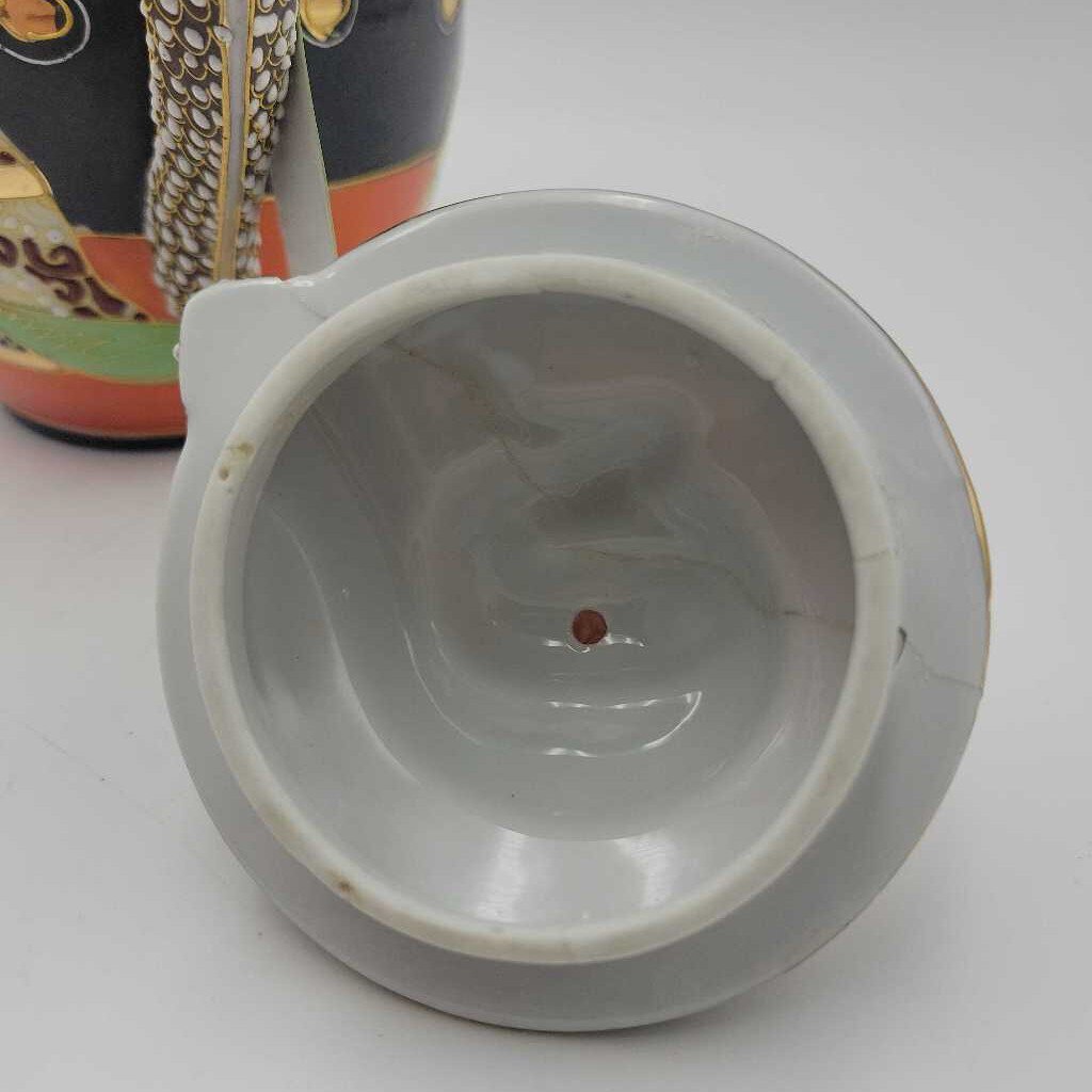 Oriental Dragon ware Tea Pot Repaired lid (DMG) 0008