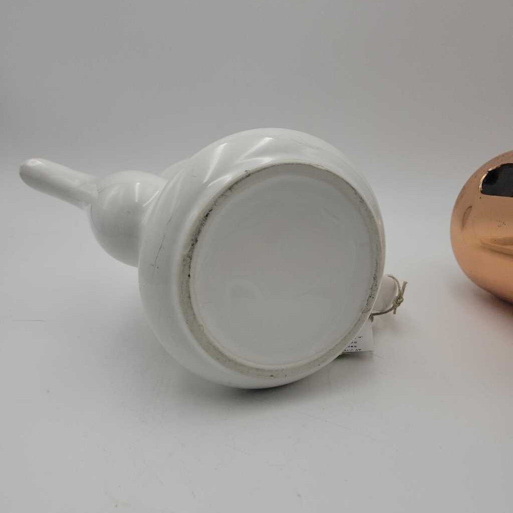 Copper Tea pot (UR)