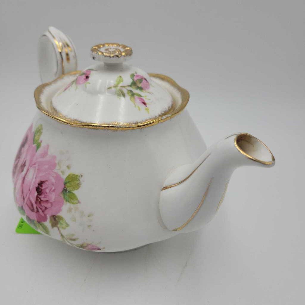 Royal Albert American beauty Tea Pot (DEB)