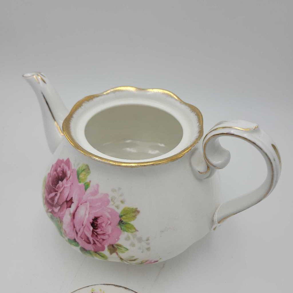 Royal Albert American beauty Tea Pot (DEB)