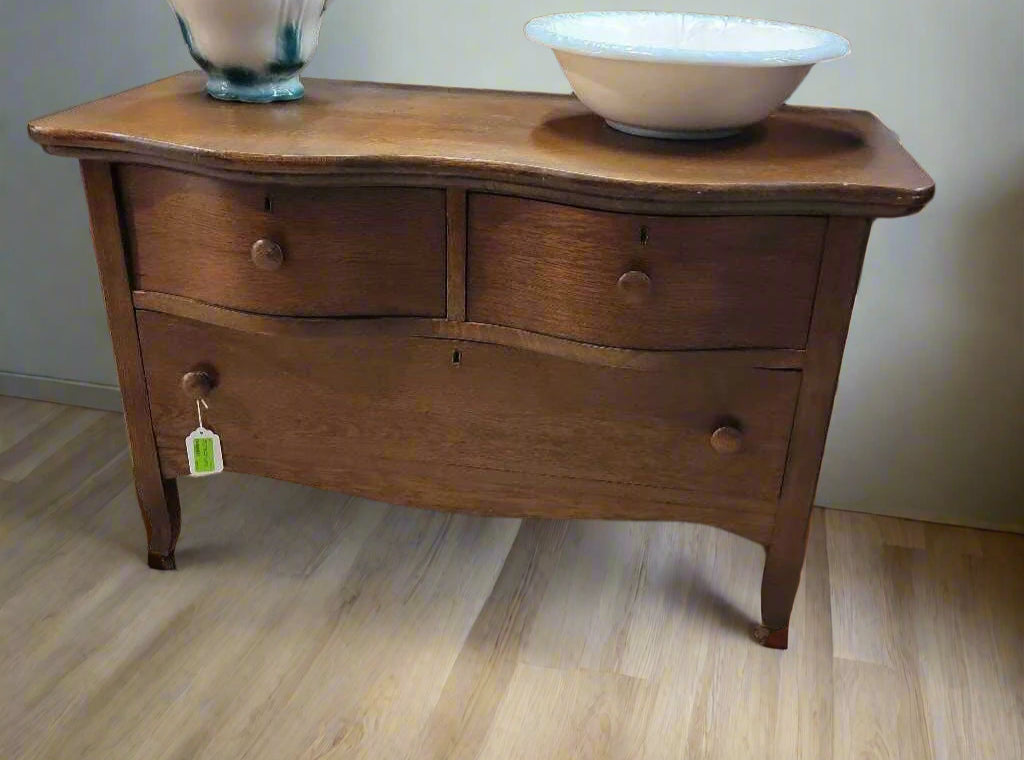 Vintage Dresser (GEC)