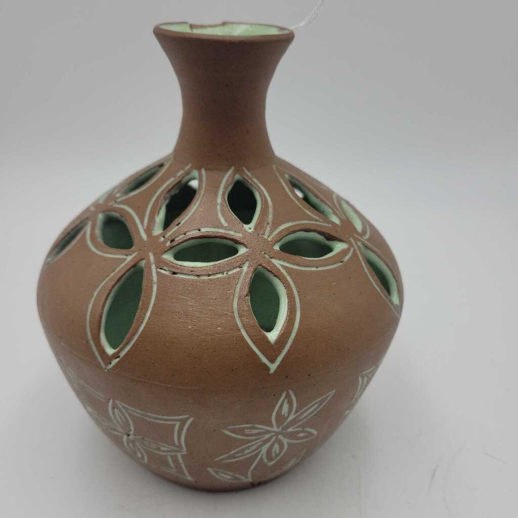 Six Nations Pottery Bell Signed Sylvia Smith (DEB) as is