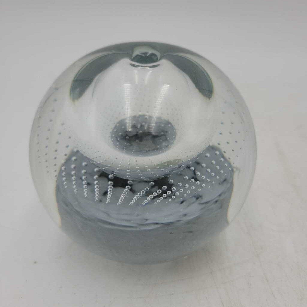 Czech Republic Glass Paperweight with Bullicante (STV)
