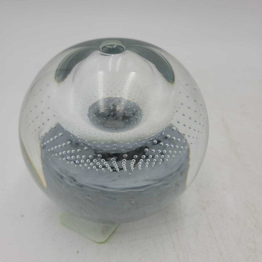 Czech Republic Glass Paperweight with Bullicante (STV)