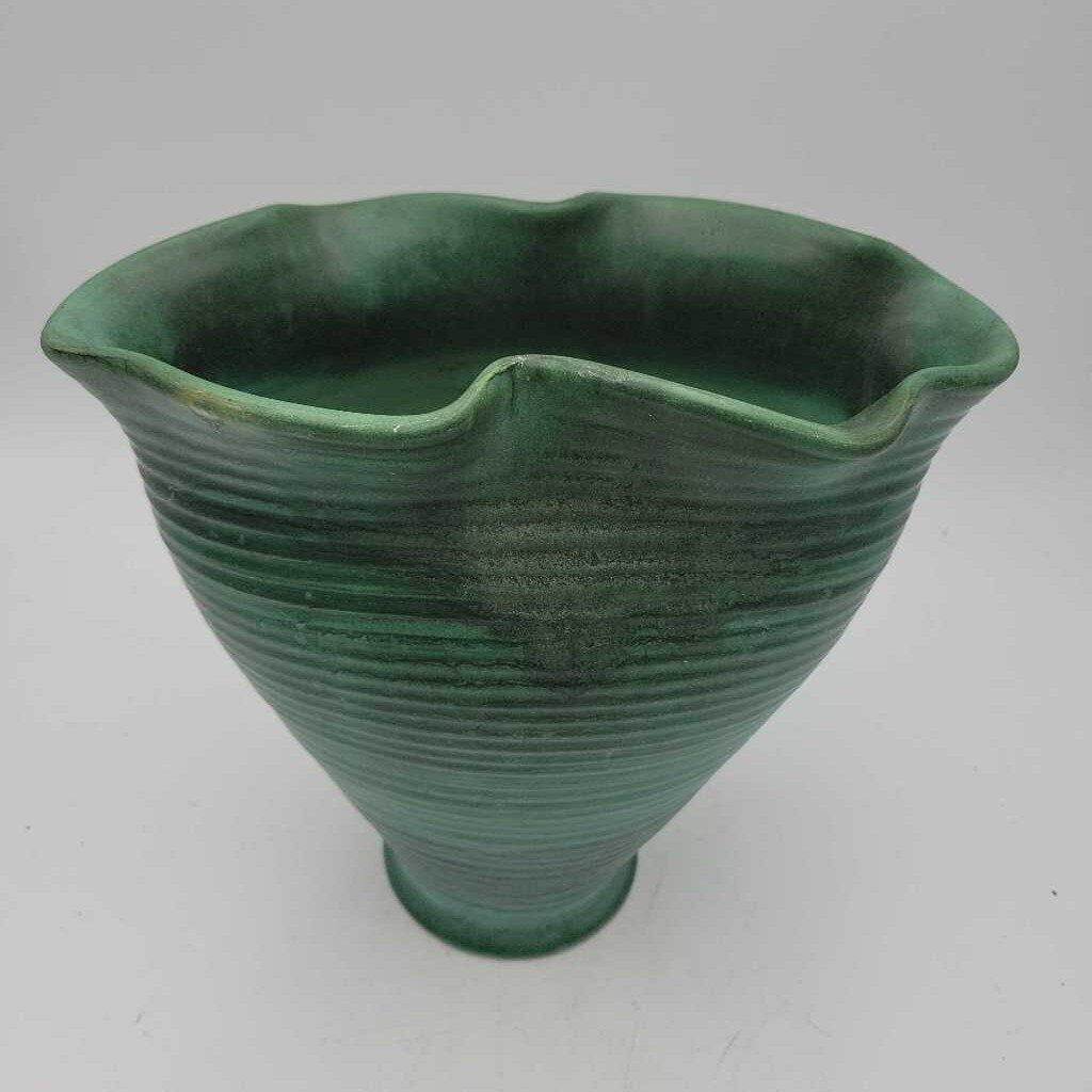 Weller Pottery Vase Handmade 1927 - 1933 (JH49)