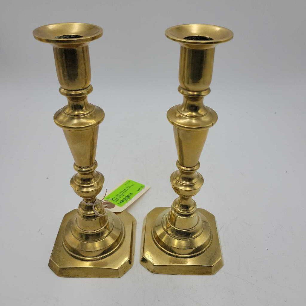 WDV1782 Set of 2 Brass Candle Holders 8"t {R}