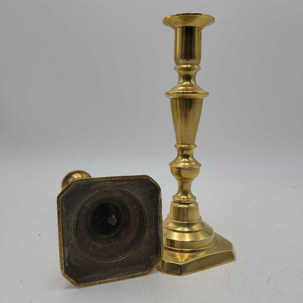 WDV1782 Set of 2 Brass Candle Holders 8"t {R}