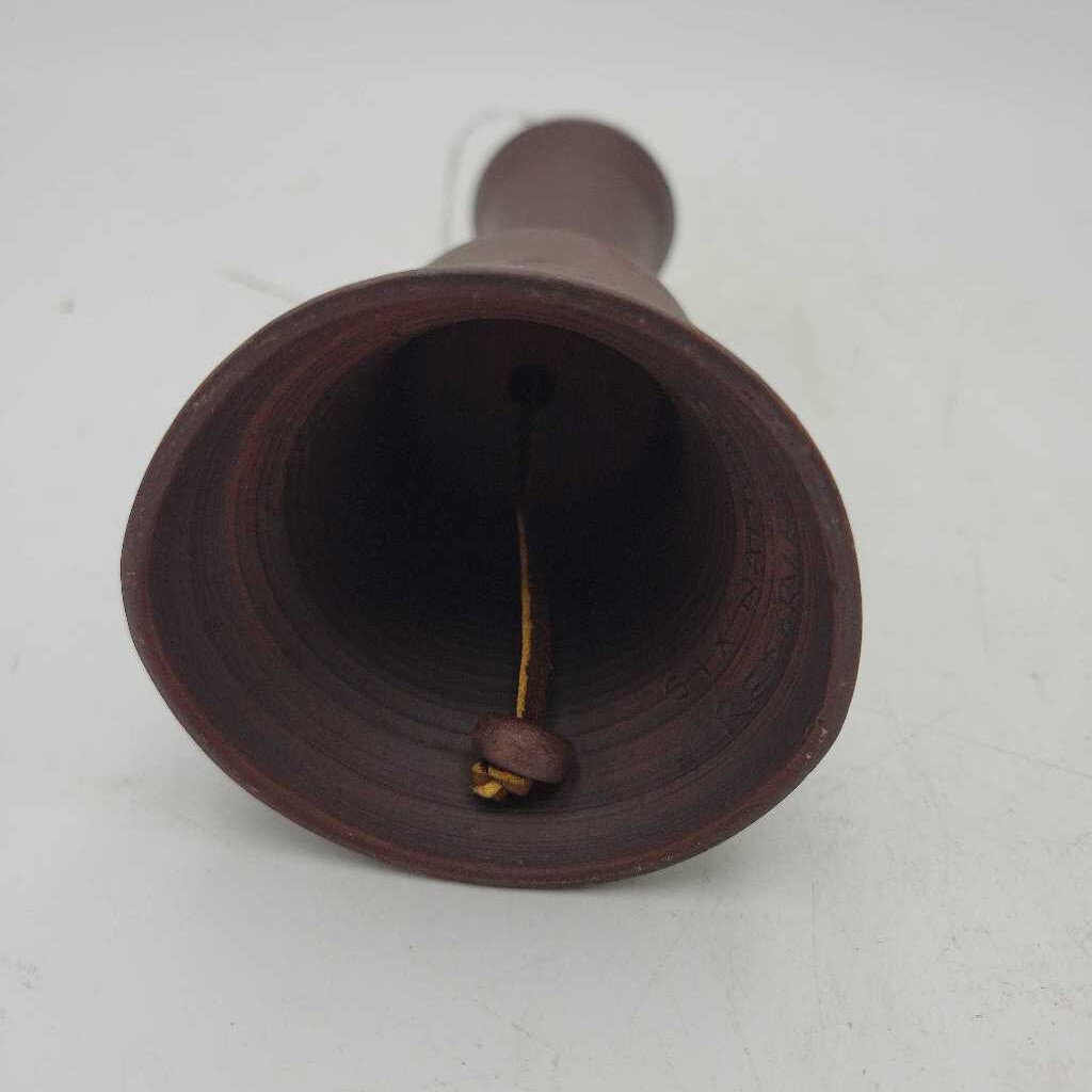 Six Nation Pottery Bell (DEB)