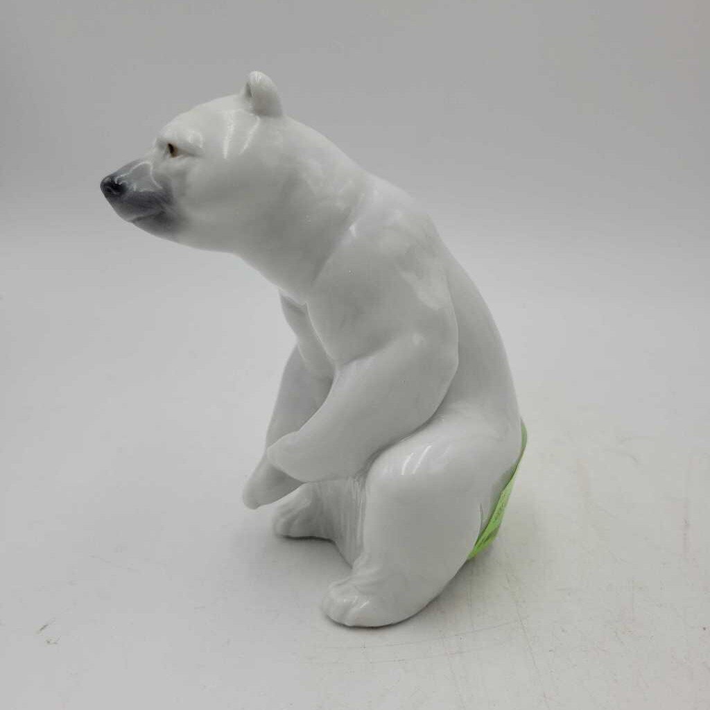 Lladro Polar Bear (DS) 3221