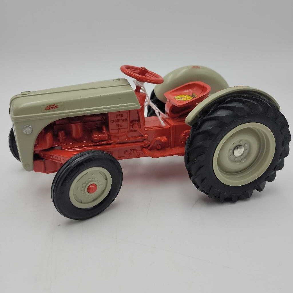 Ford Tractor (RAE)