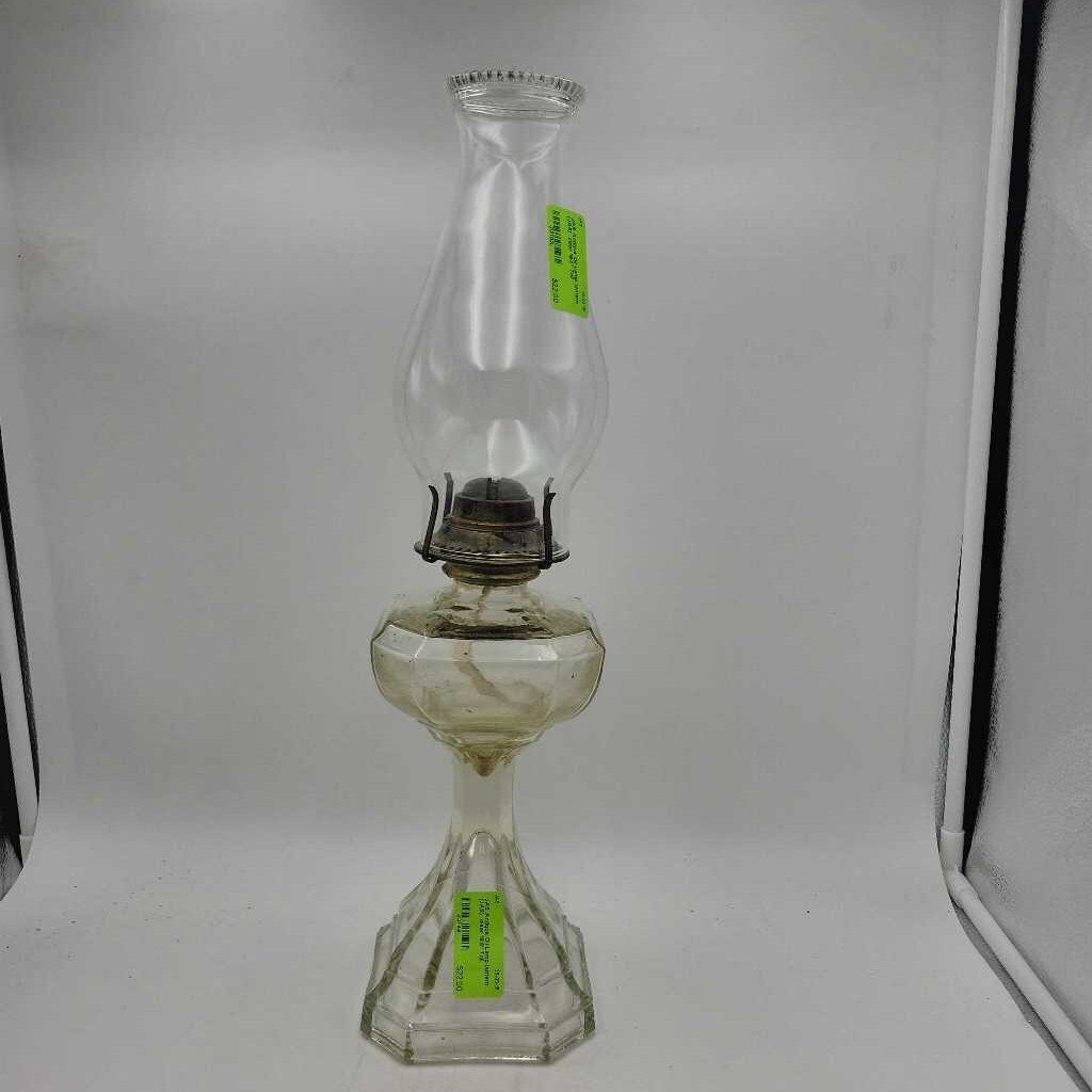 Antique Oil Lamp lantern (JAS)