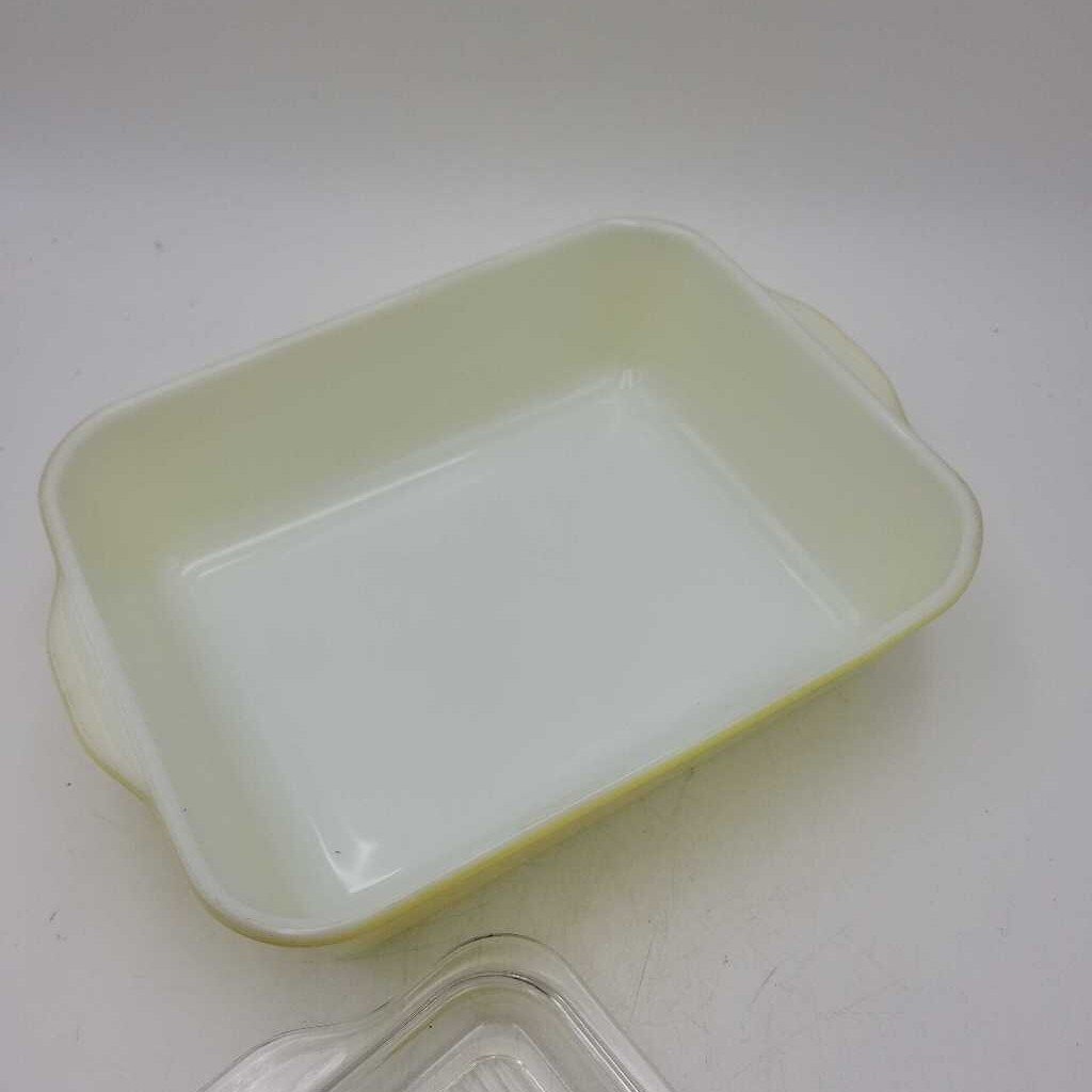 Yellow Pyrex Fridge Keeper (YVO) (503)