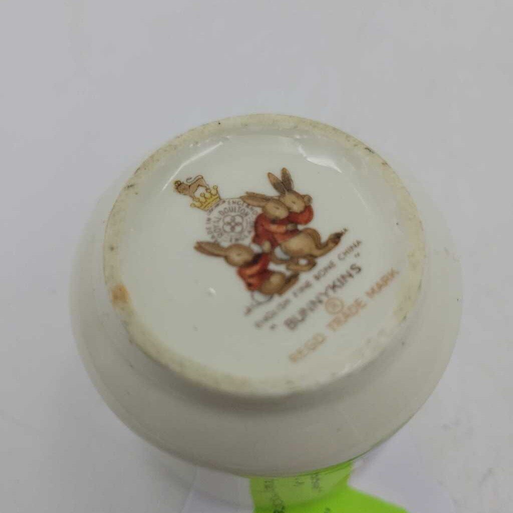 Bunnykins Egg Cup by Royal Doulton #1576 (MCC)