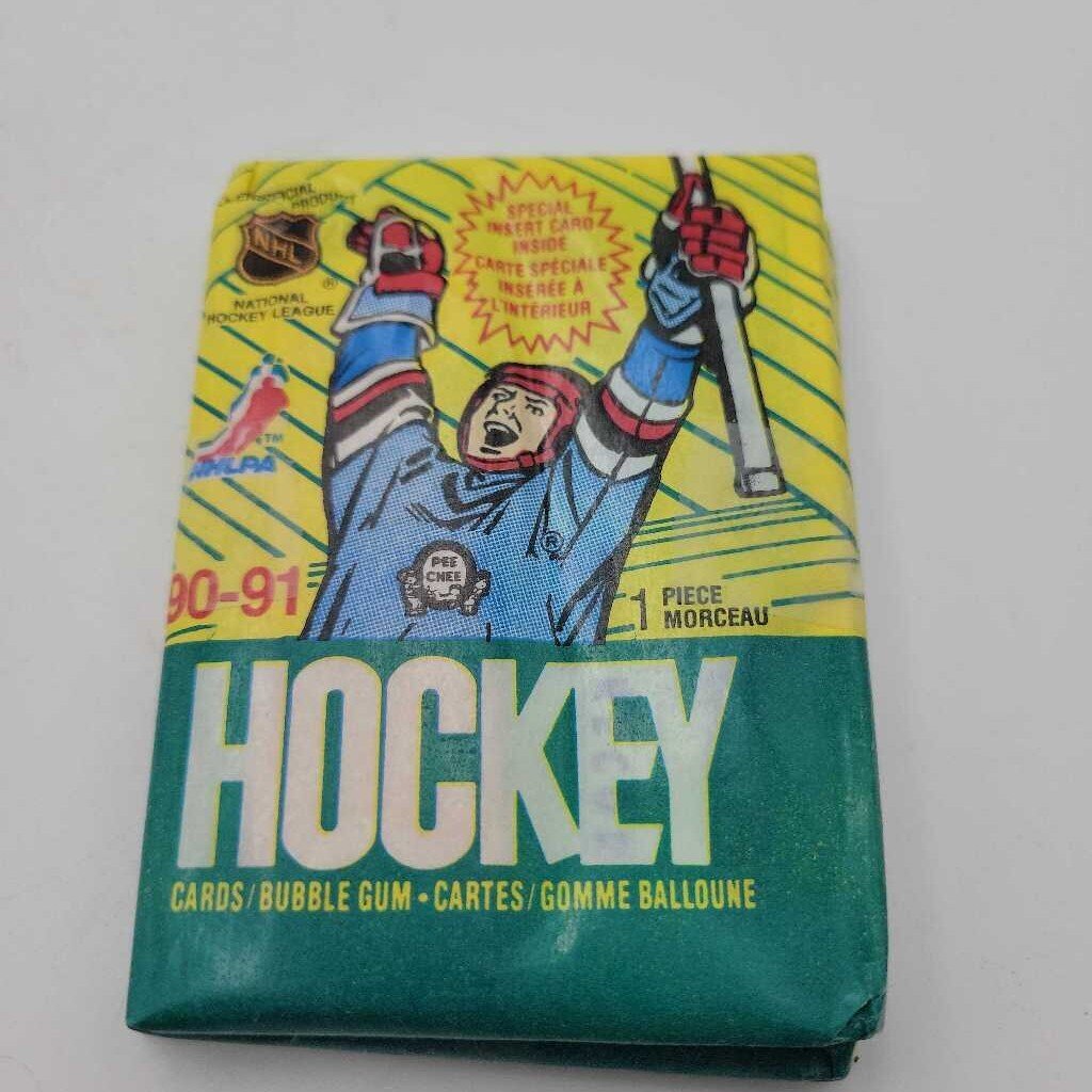 1990 91 Opee Chee Hockey cards 2 Wax packs