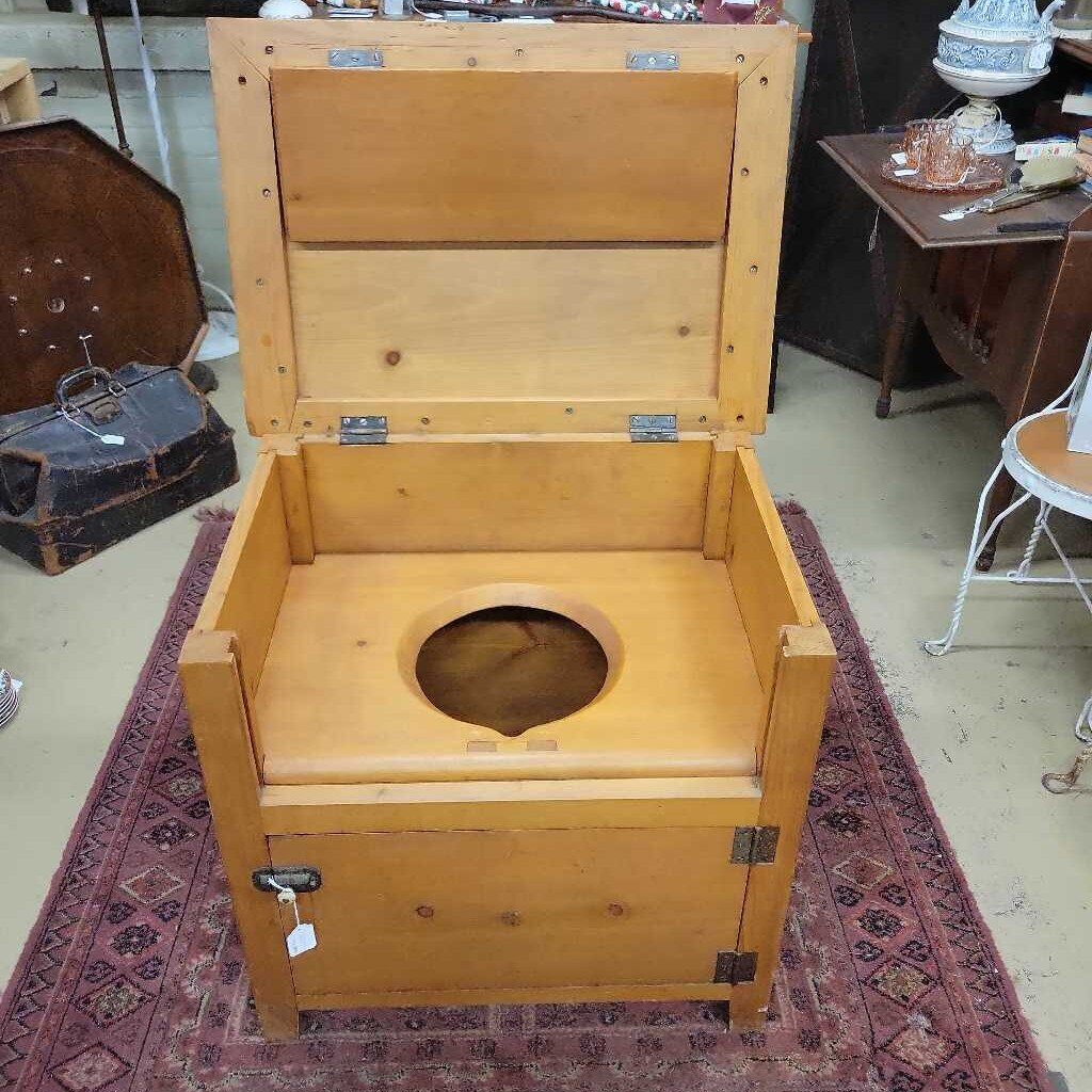 Primitive Farmhouse Potty SCAF0075 (SC)