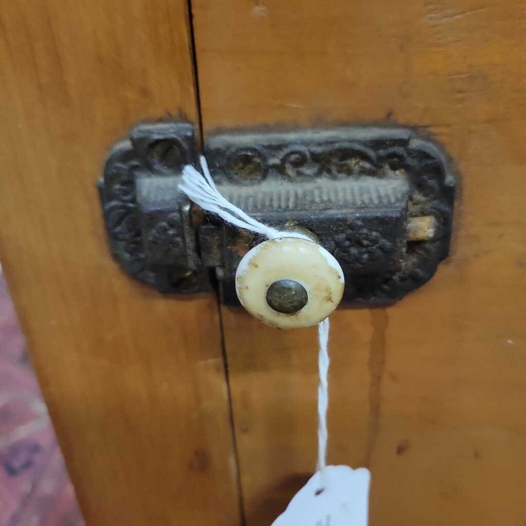 Primitive Farmhouse Potty SCAF0075 (SC)