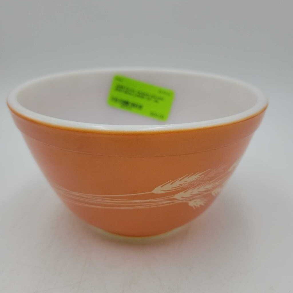 Pyrex Autumn Harvest #401 Bowl (JH49)