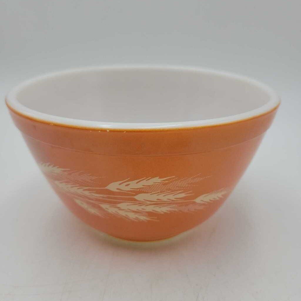 Pyrex Autumn Harvest #401 Bowl (JH49)