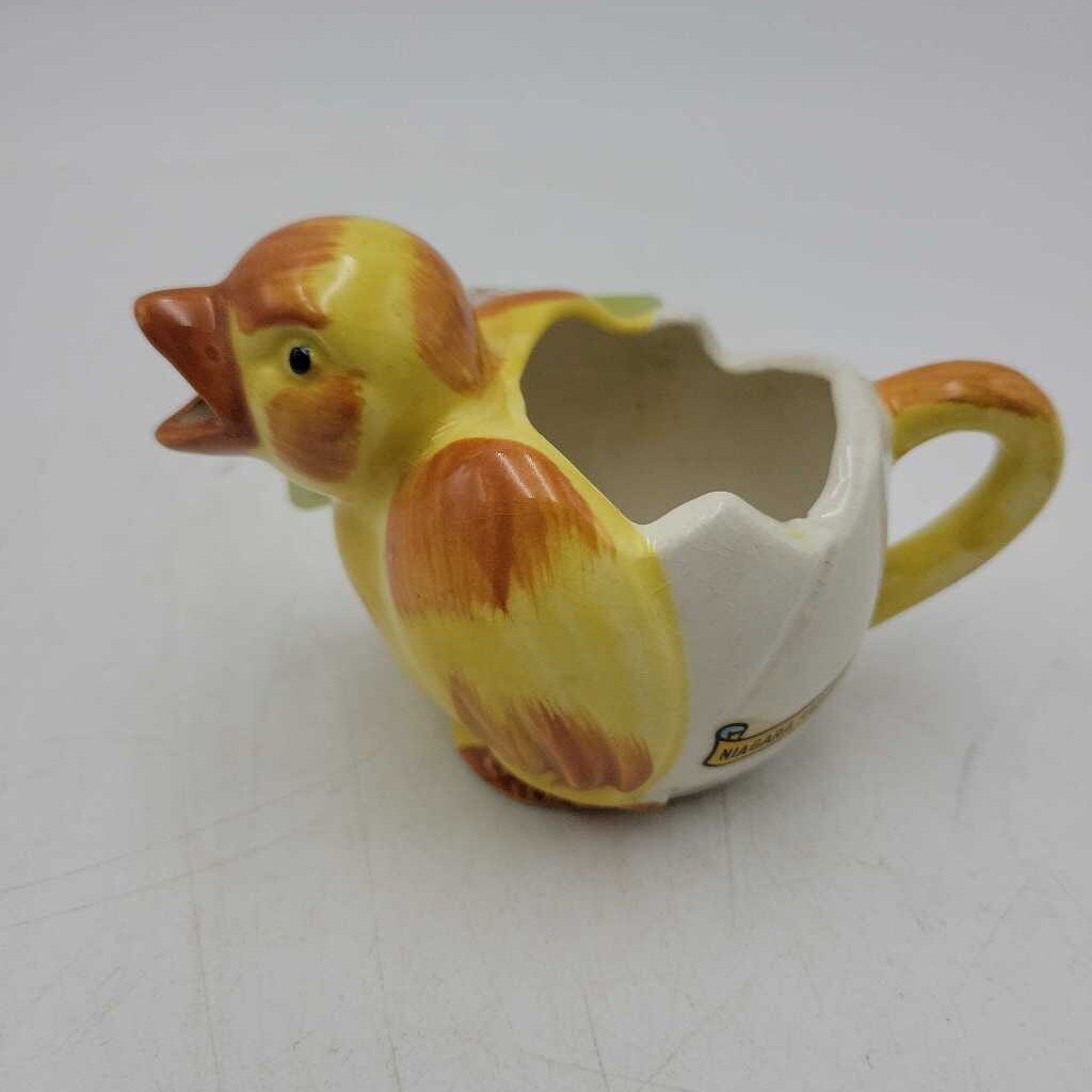 Vintage Chick Creamer Niagara Falls (JH49)