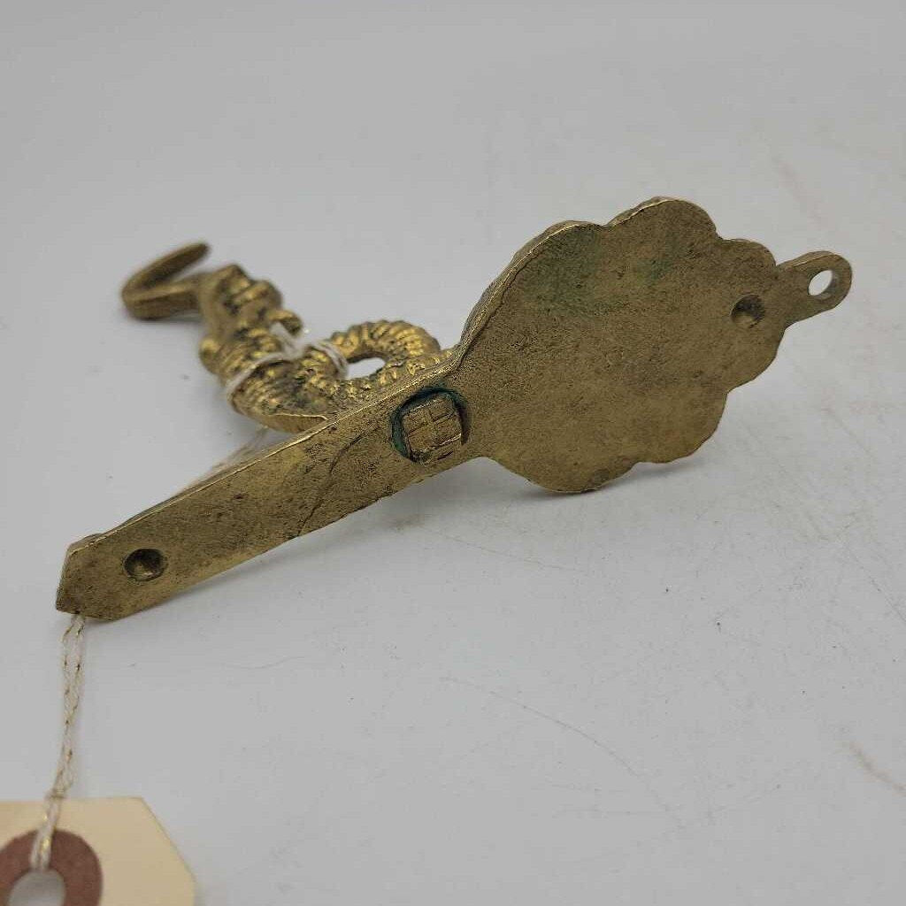 WDV1815 One Dragon/Serpent Brass Hook {K}