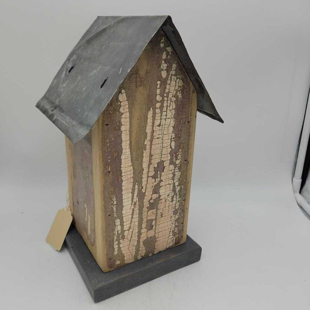 Birdhouse small chippy paint with silver handle Decorative (PC)