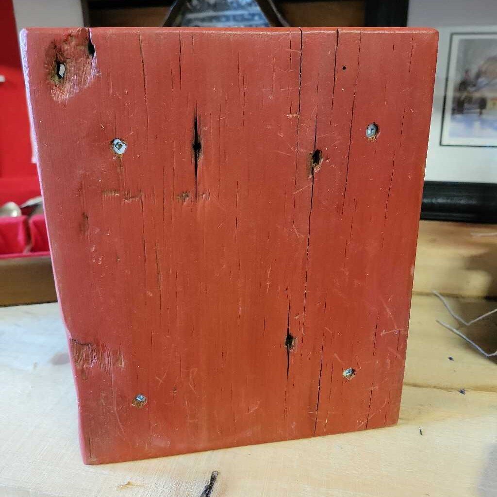 Birdhouse medium national and red arch door (PC)