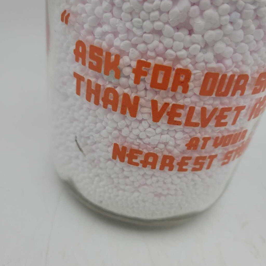 Kellough Bros Dairy Quart Milk Bottle Fort Williams Port Arthur (JEF)