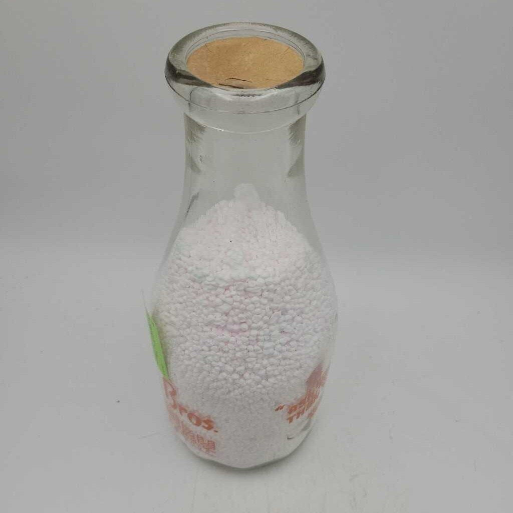 Kellough Bros Dairy Quart Milk Bottle Fort Williams Port Arthur (JEF)