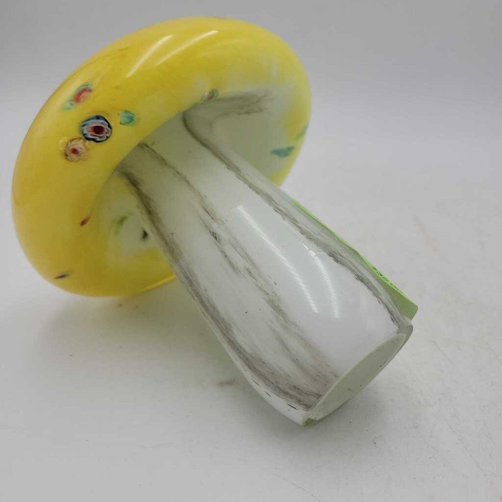 Yellow Millefiori Glass Mushroom (STV)