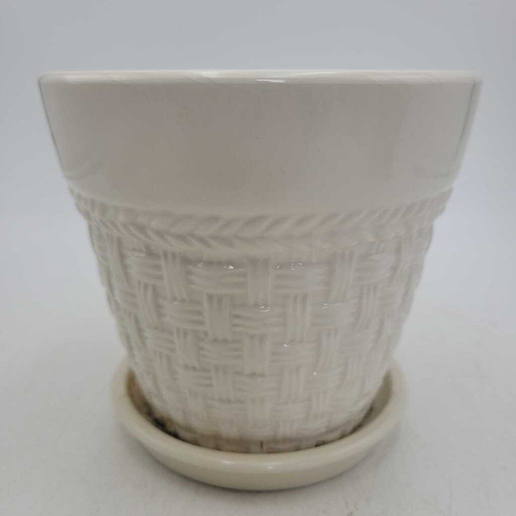 White planter (COL #CMO 009)