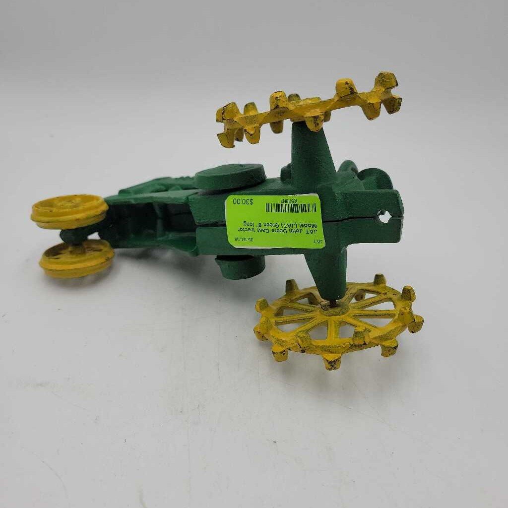 John Deere Cast tractor Model (JAT)