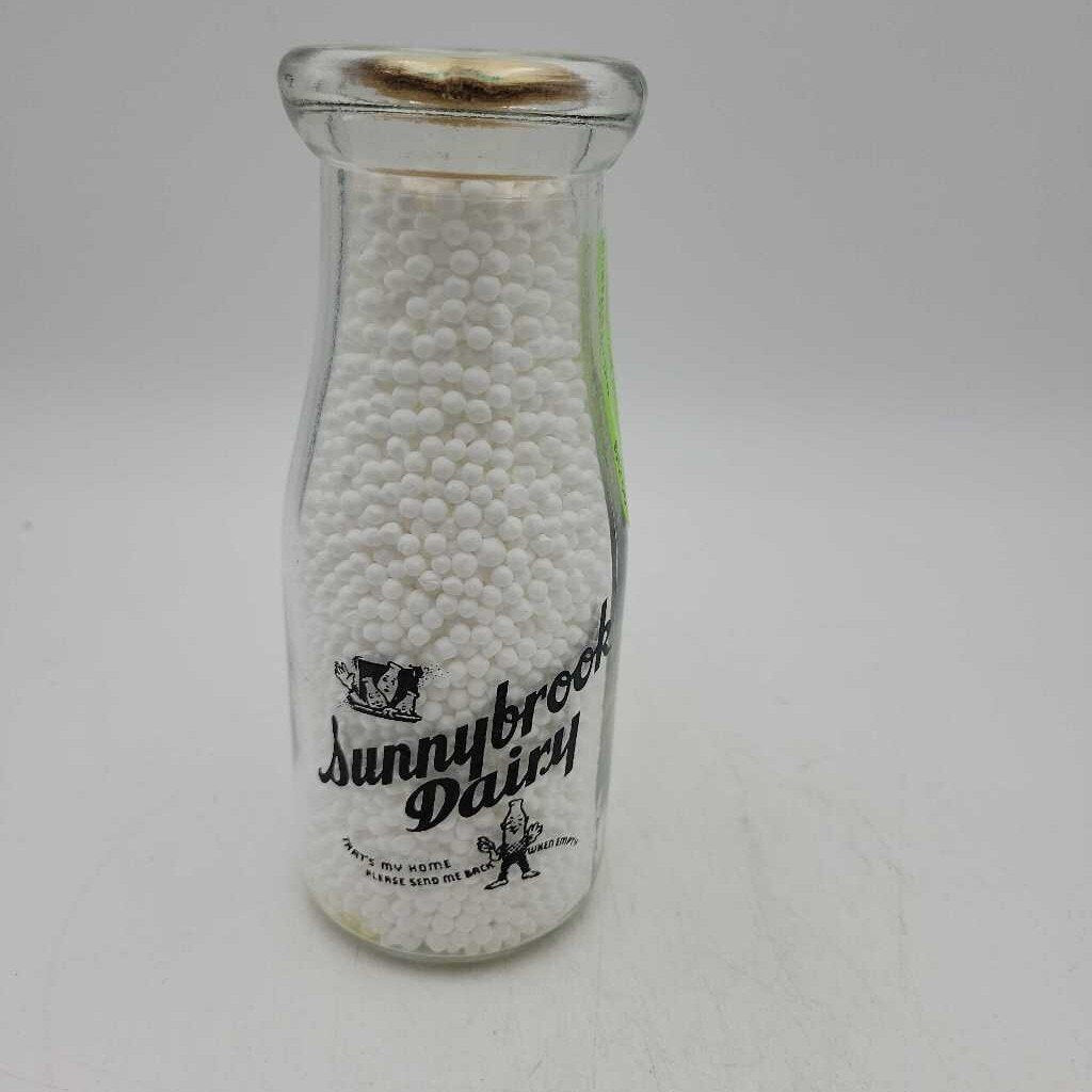 Sunnybrook Dairy Milk Bottle pint Waterdown (Jef) Sunnybrook Dairy Milk Bottle pint Waterdown (Jef)