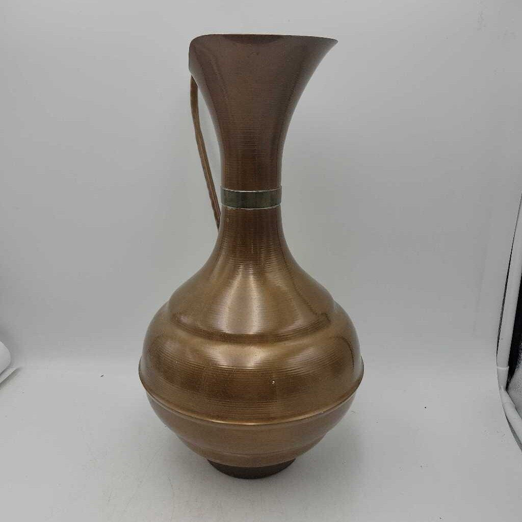 Copper Pitcher Planter (YVO) (504)