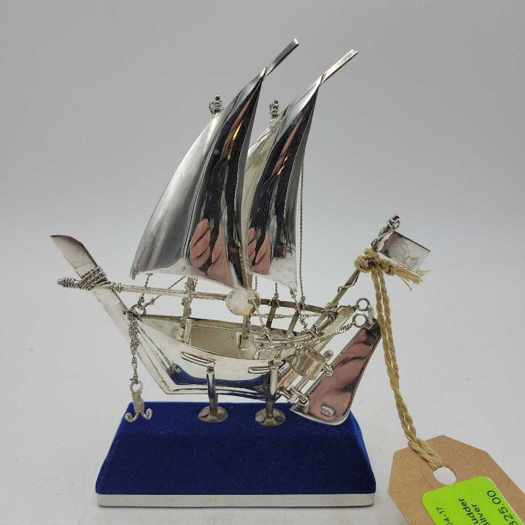 925 Sterling Sailboat (approx. 81g) Moveable Rudder Anchor Velvet Base w Silver Holders & Trim