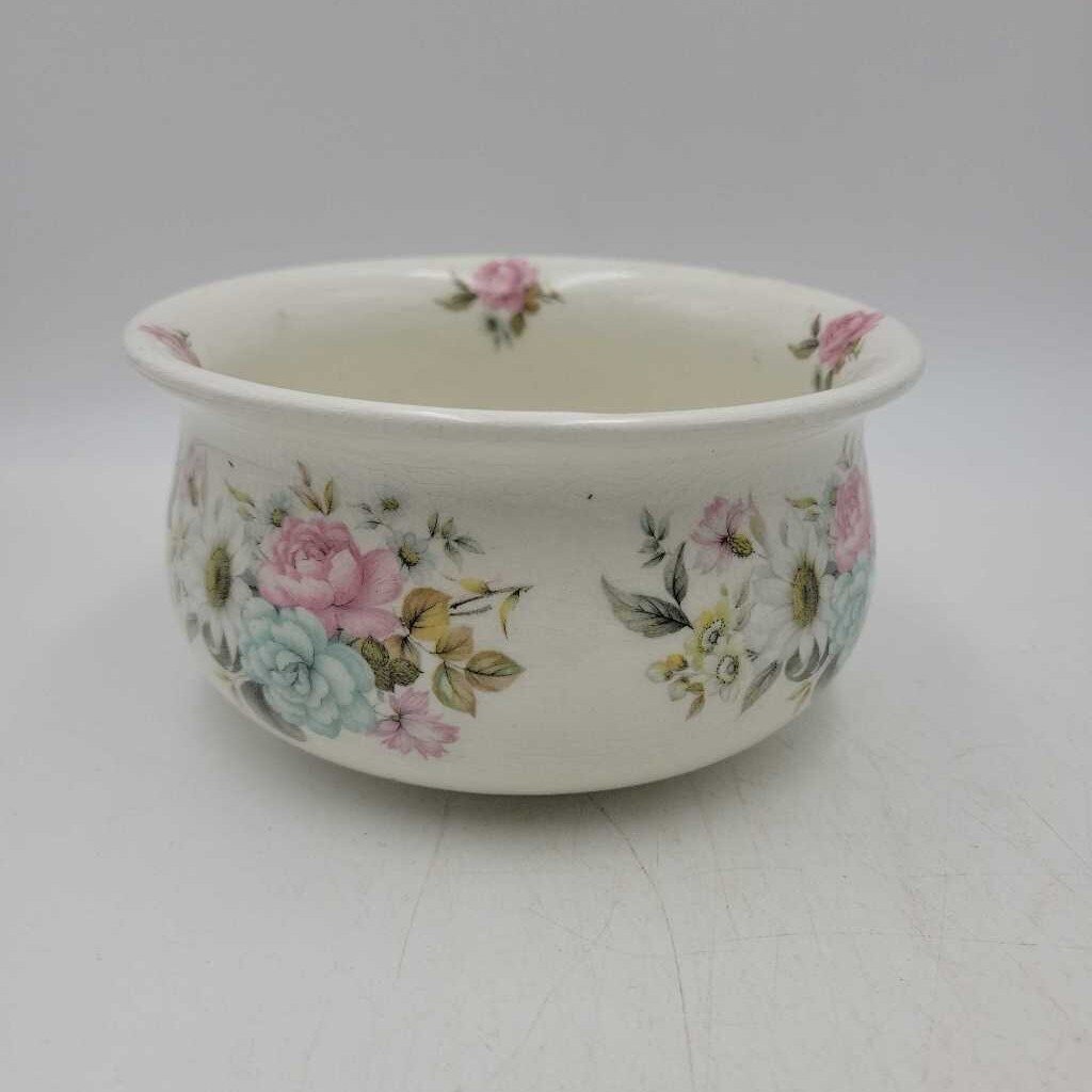 Small Floral Chamber Pot England Crazing and a small crack (TWS)