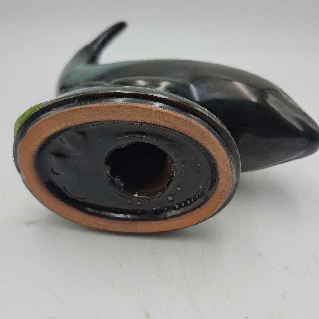 Dolphin Blue Mountain pottery (DMG) 0054