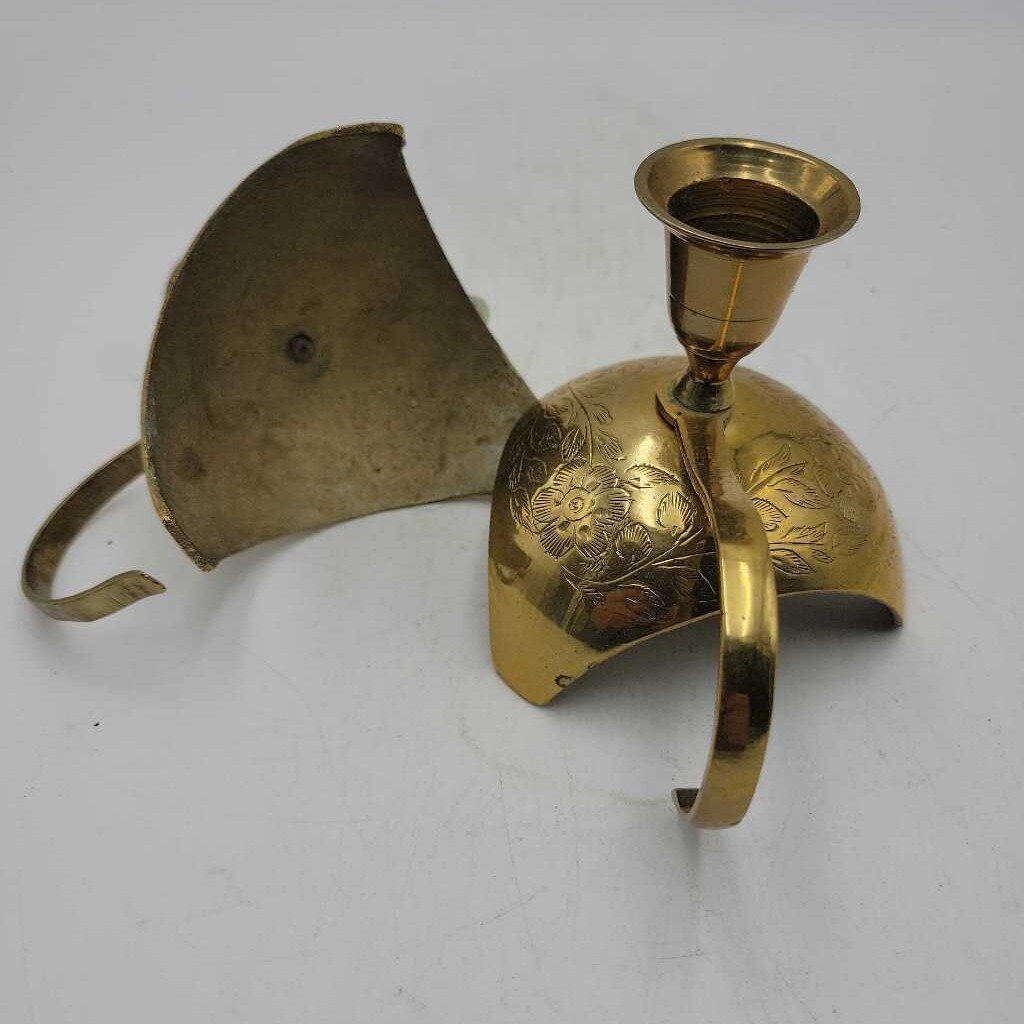 Small Brass Candle Sticks (PR) (MAX) (504)
