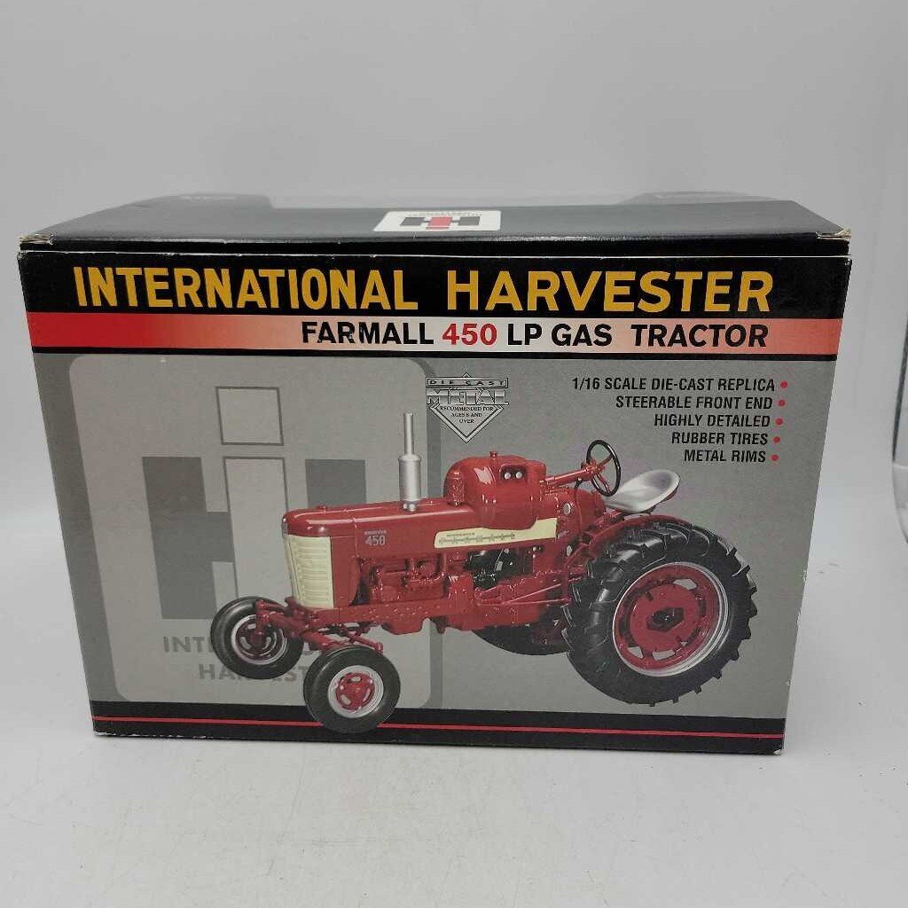 International Harvester Farmal 450 LP GAS TRACTOR