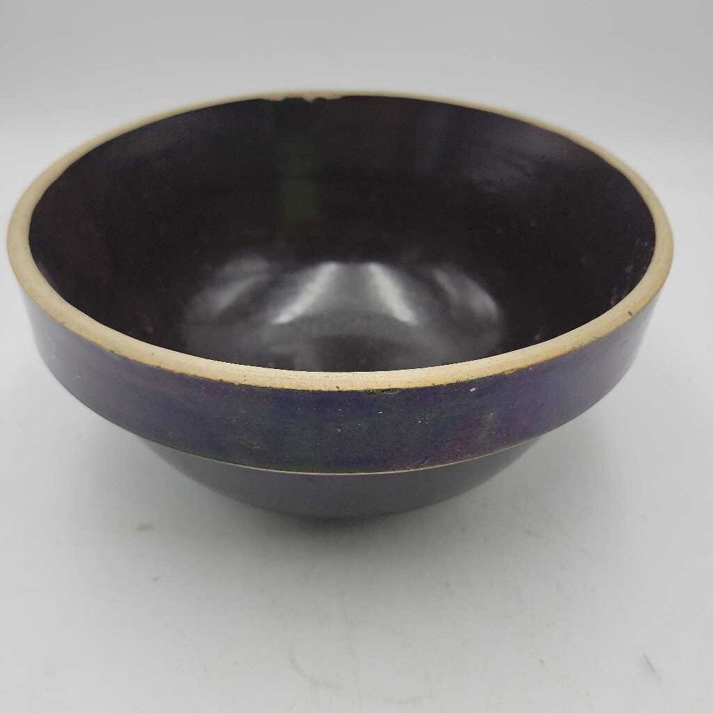 Antique Pottery serving Bowl (Tre)