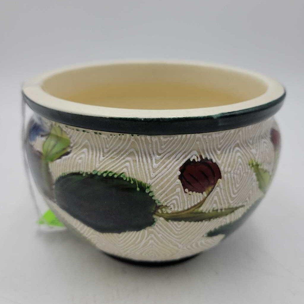 Art Pottery bowl (DEB)