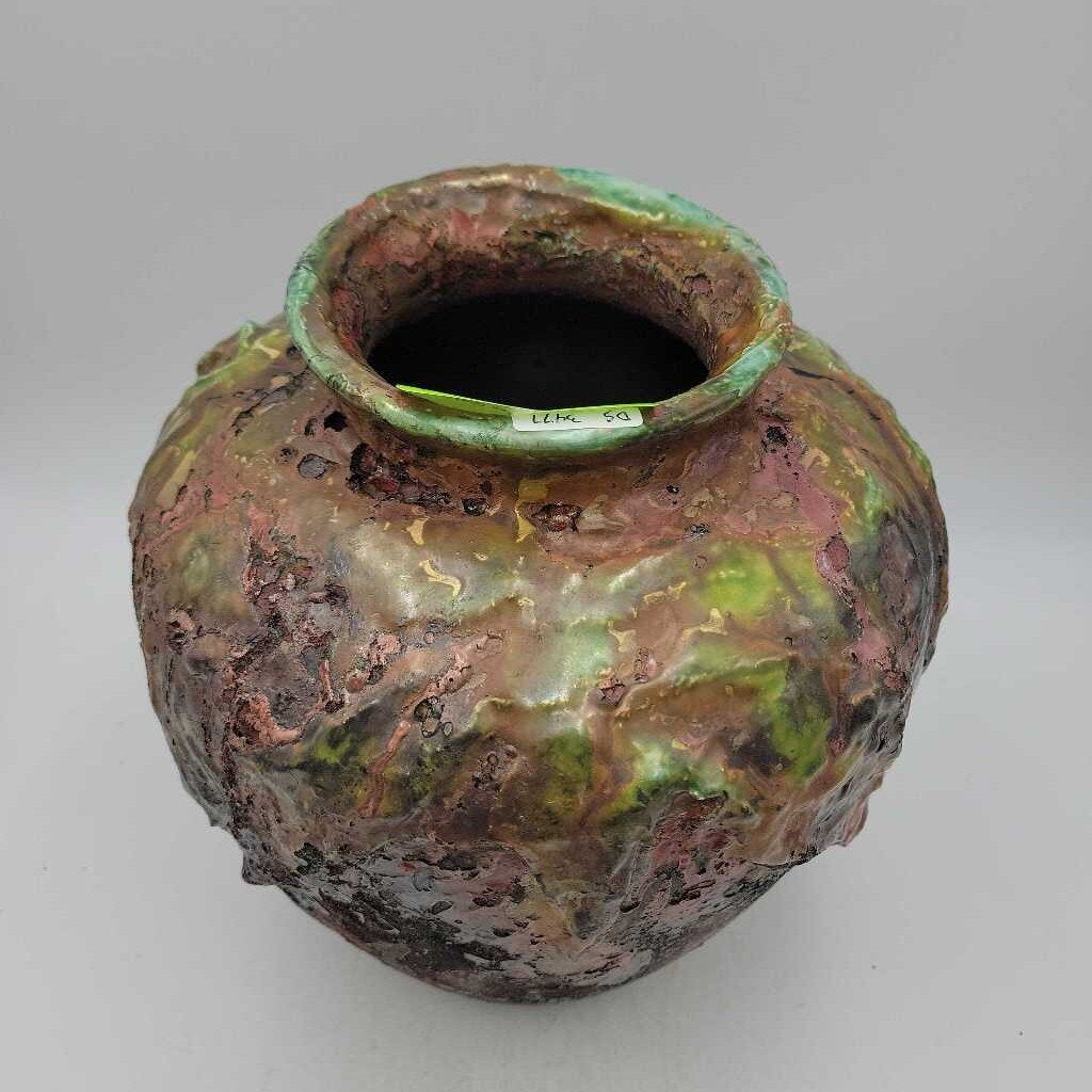 Art Pottery Vase (DS) 3477