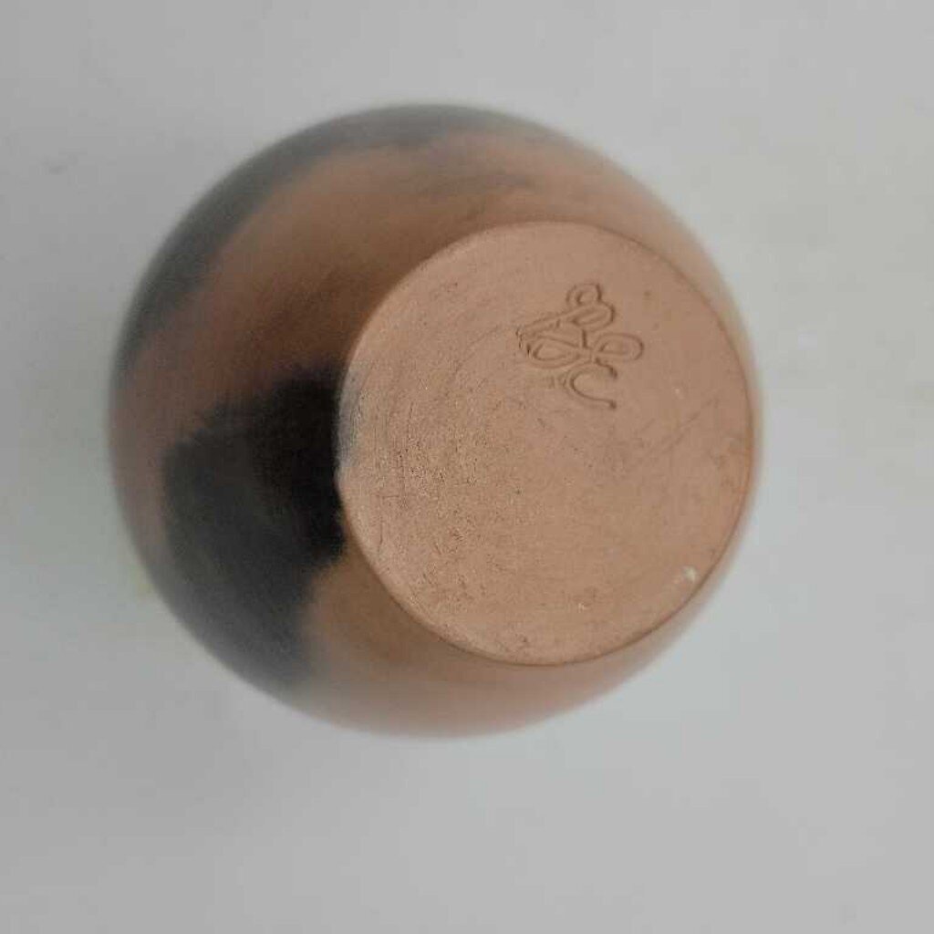 Bruce Edmonds Burlington Hand made Raku pottery vase (JH49)