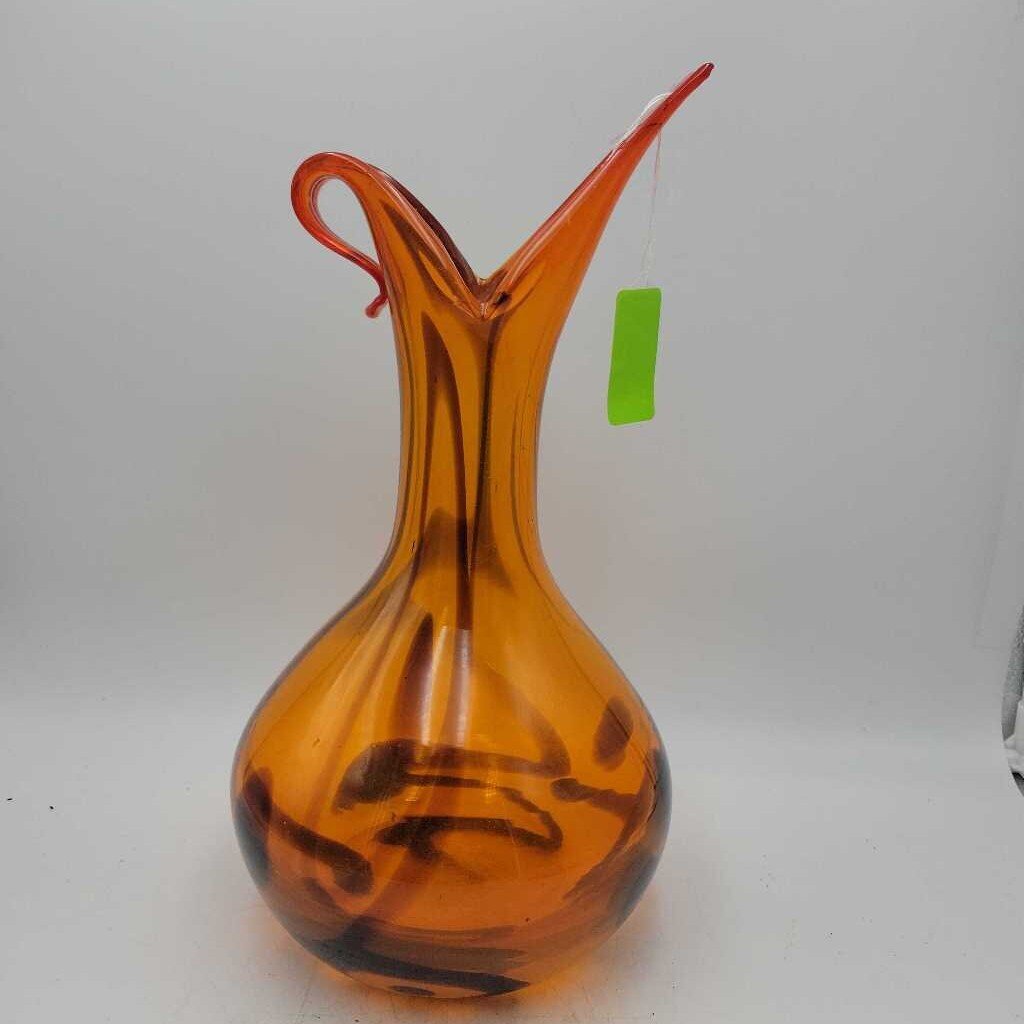 Art Glass vase (DEB)